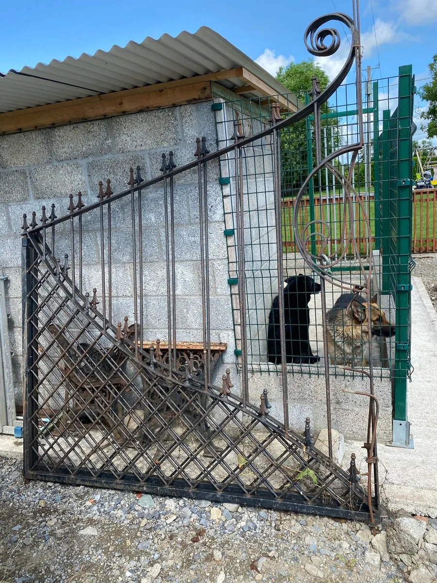 Entrance Gates - Image 2