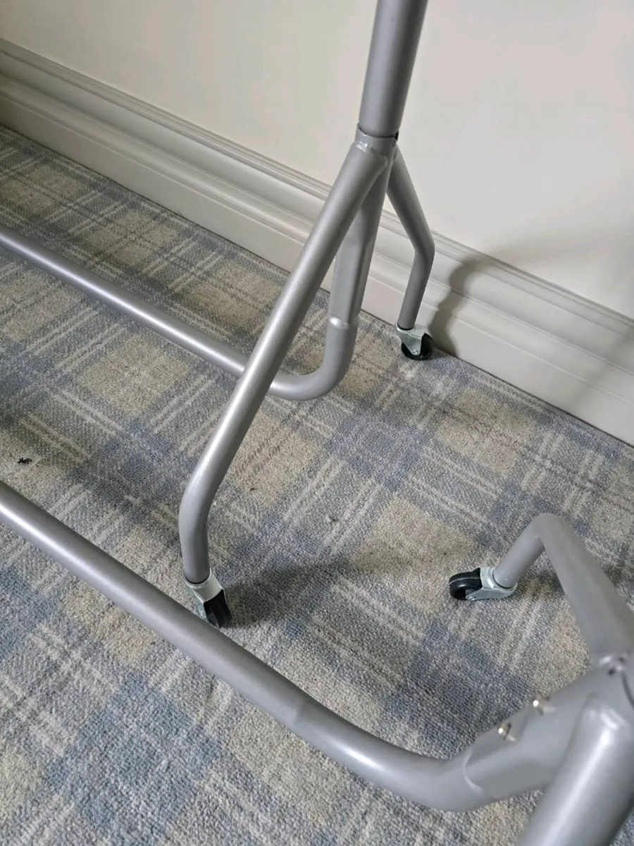 Clothes Rails x 2 - Image 3