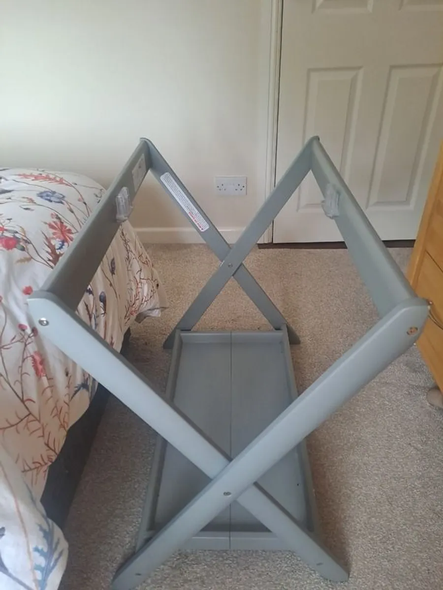 Uppababy Vista 2 Carrycot Stand - Image 1