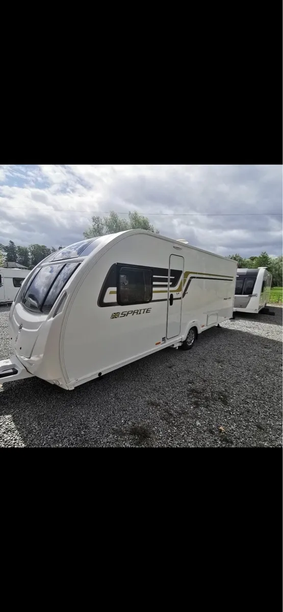 Caravan - Image 1