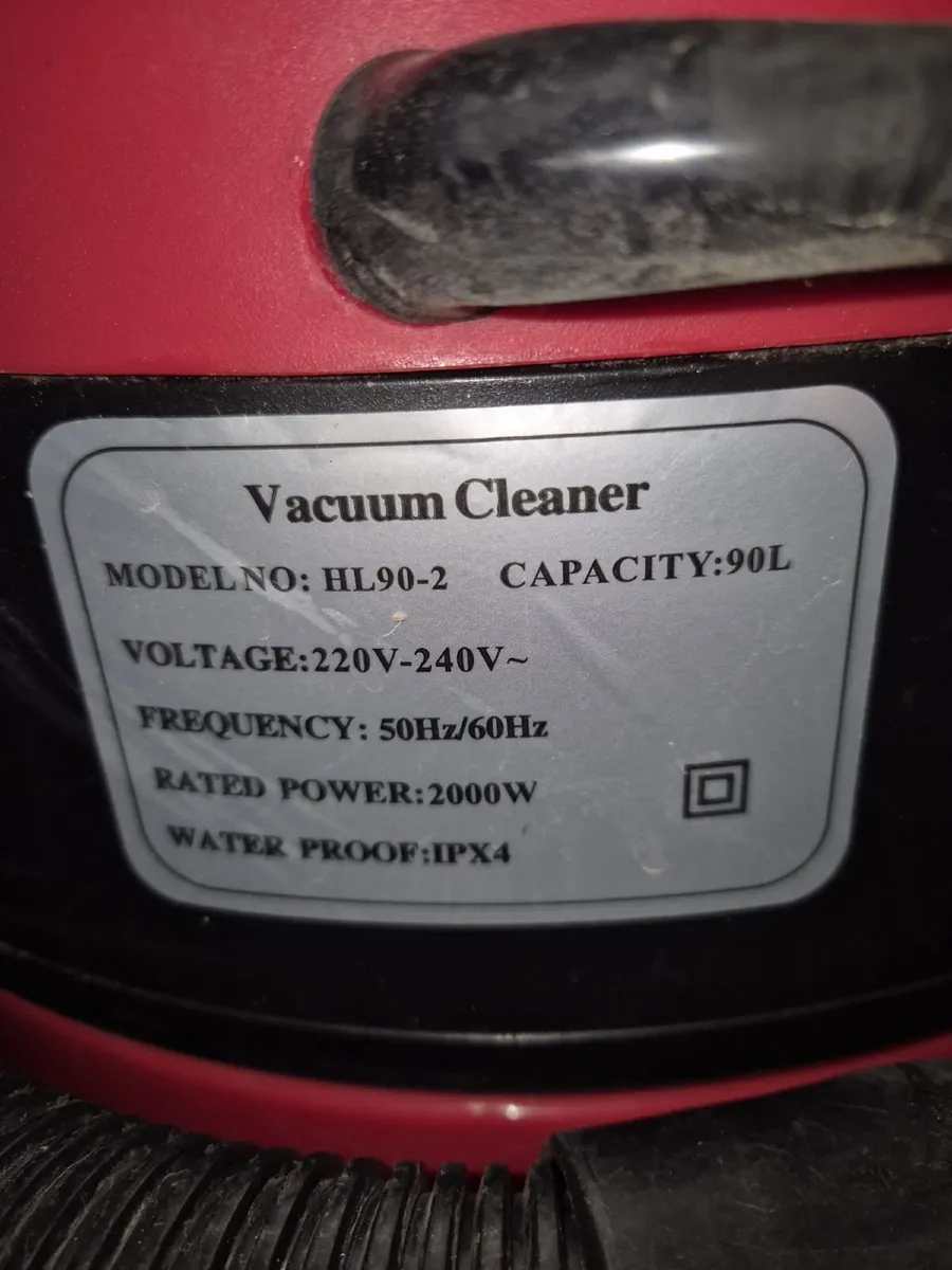Wet / Dry Vacuum - Image 2
