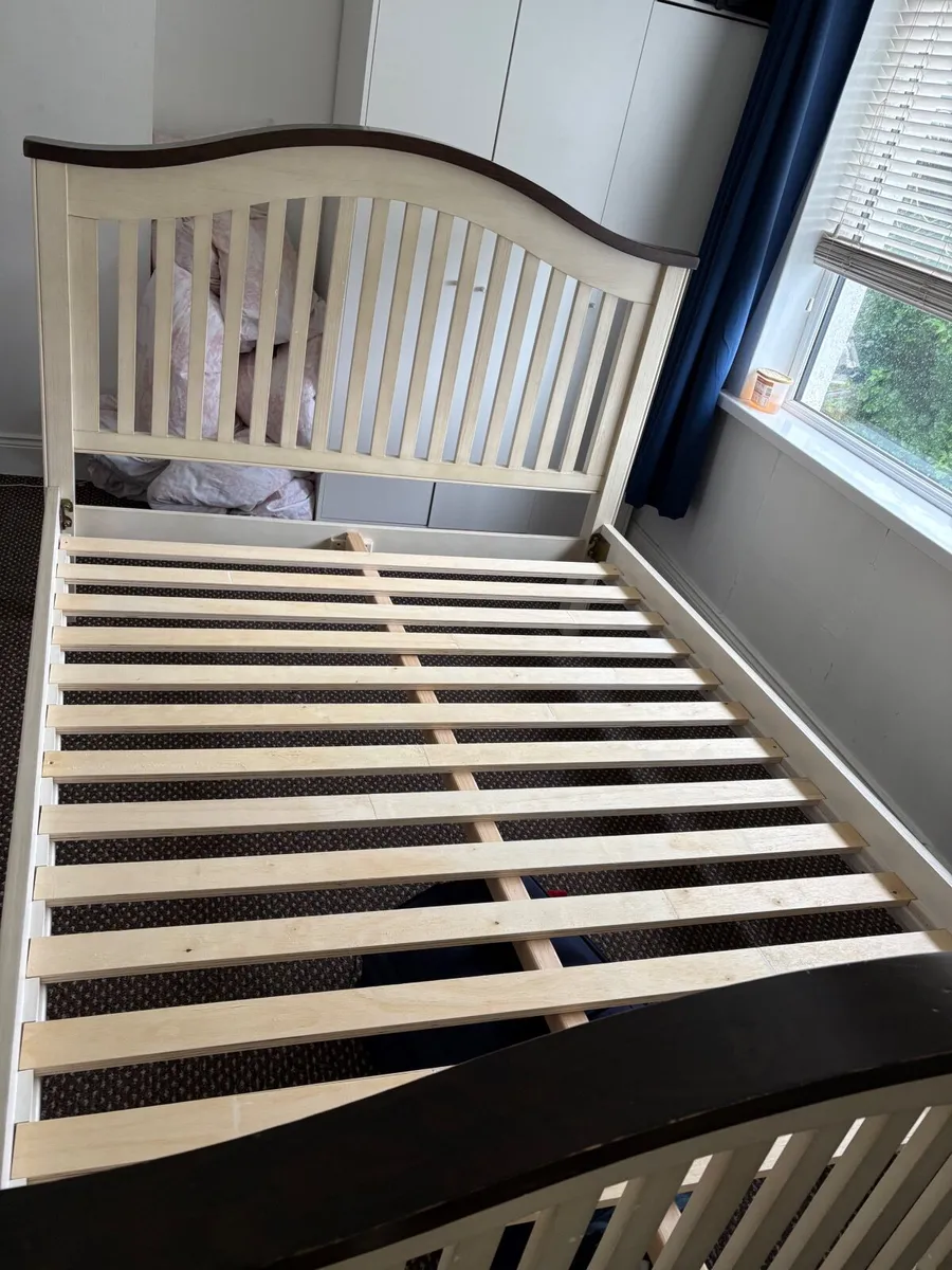 King Size bedframe -FREE TO TAKEAWAY