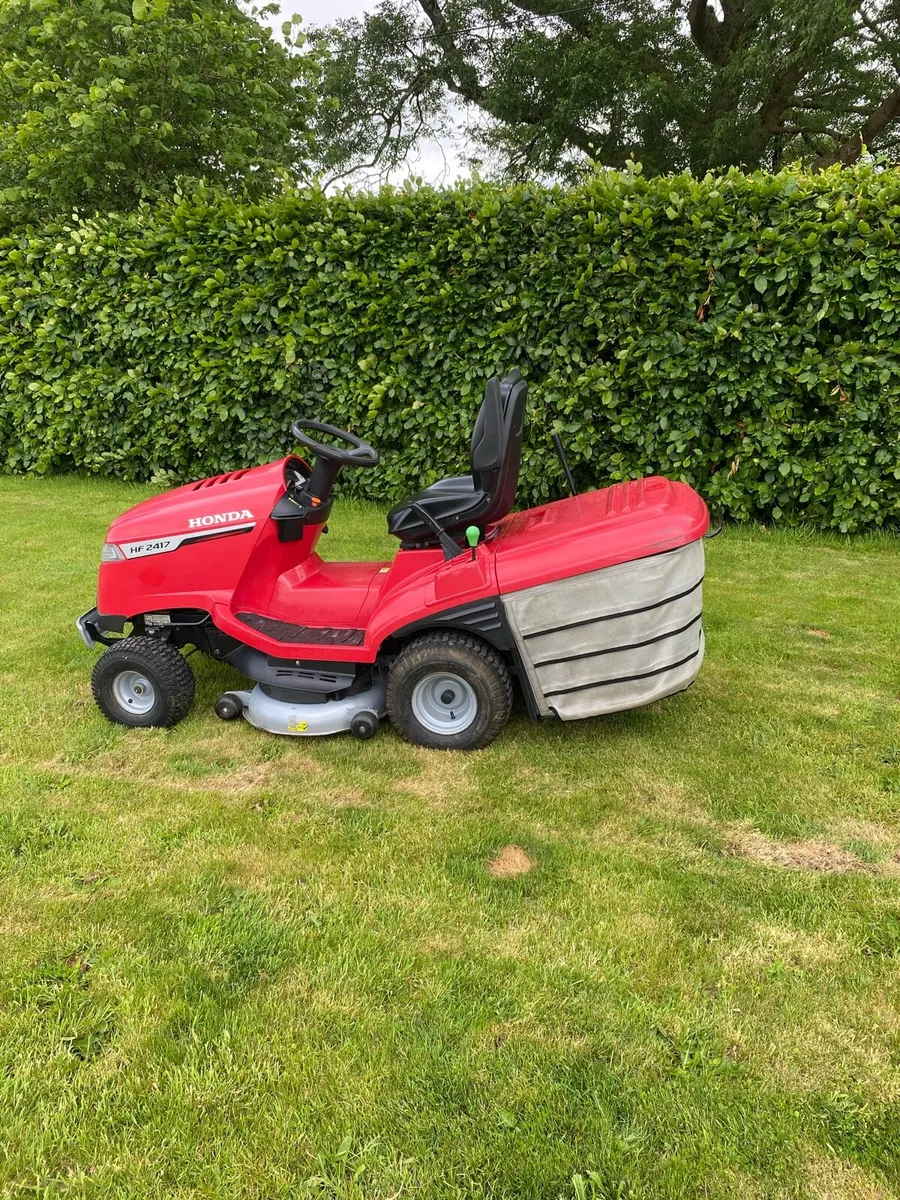 Ride on lawnmower - Image 2