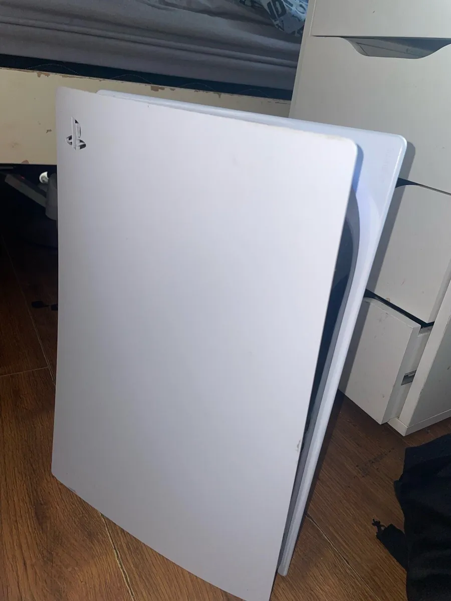 PlayStation 5 - Image 2