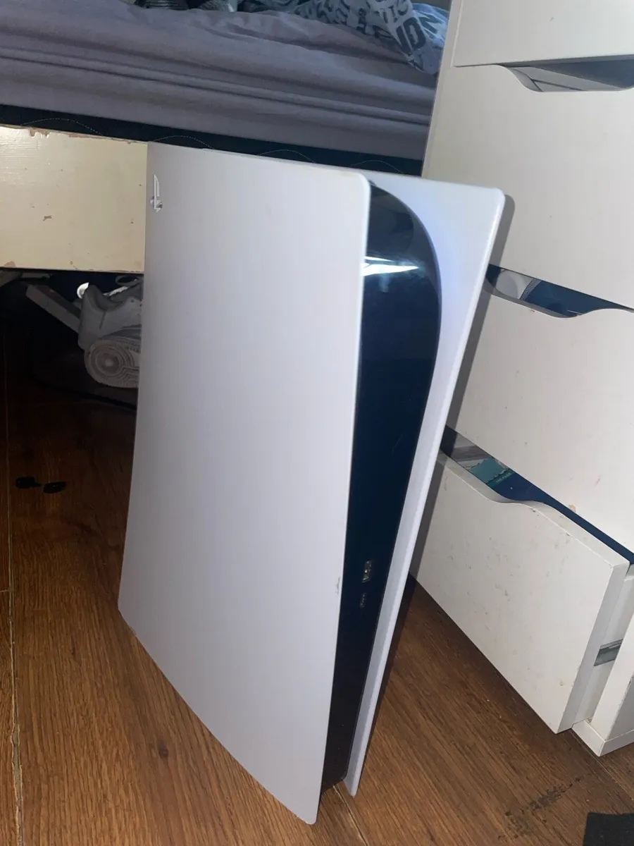 PlayStation 5 - Image 3