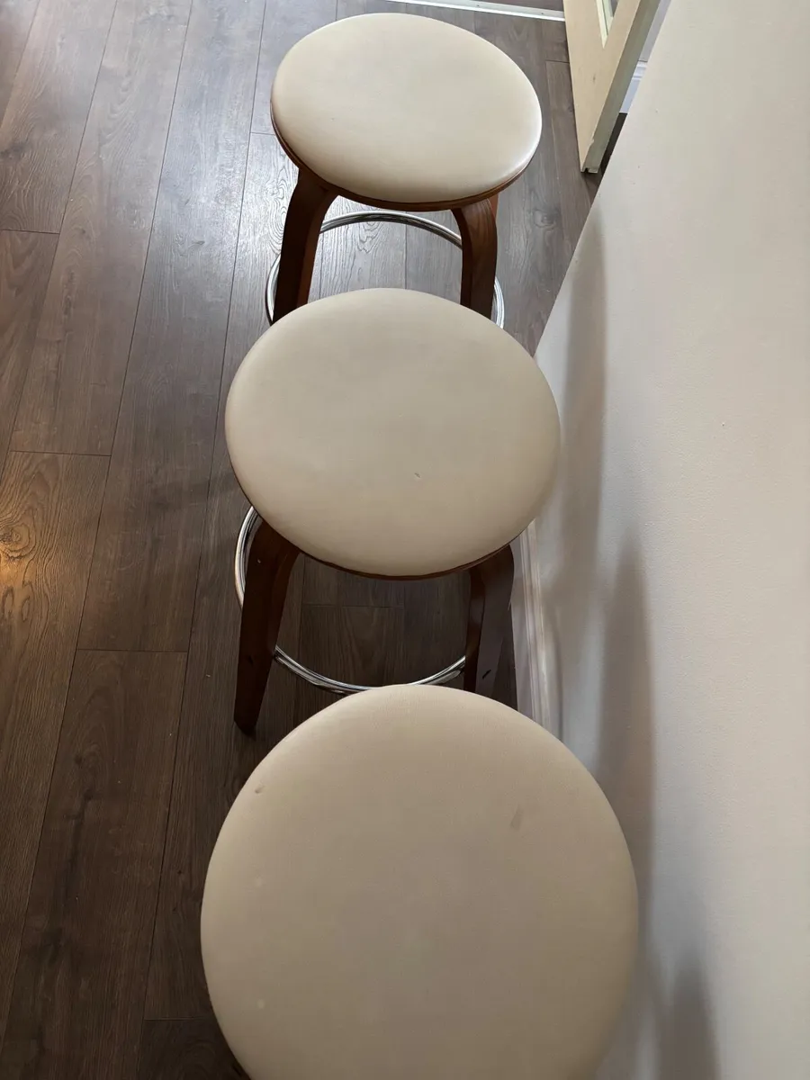3 Counter Stools - Image 3