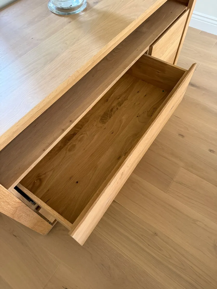 Console table - Image 3
