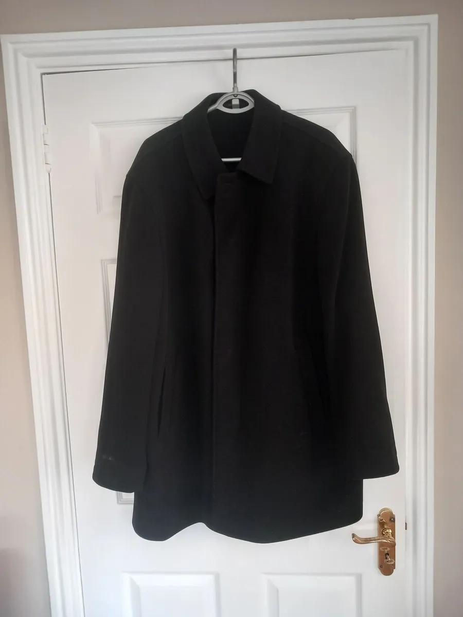 Mens Coat - Image 1