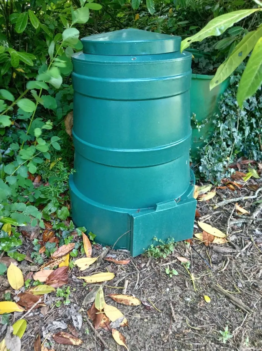 Compost bin - Image 1