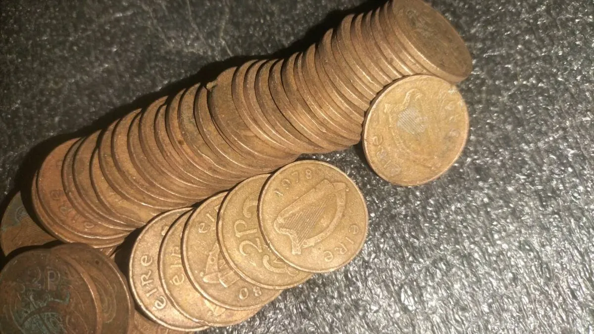 43 .. 2p CIONS FOR SALE - Image 3