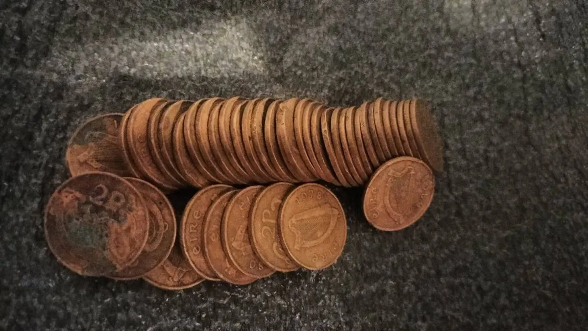 43 .. 2p CIONS FOR SALE - Image 4