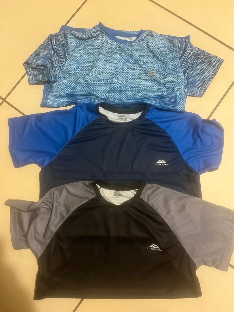 3 x Trailberg T-shirts Small - Image 1