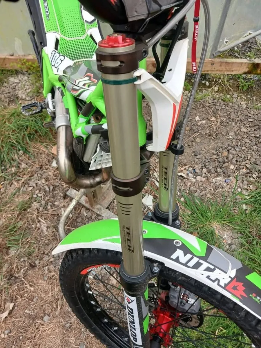 2022 Vertigo Nitro 300 Works Edition - Image 2