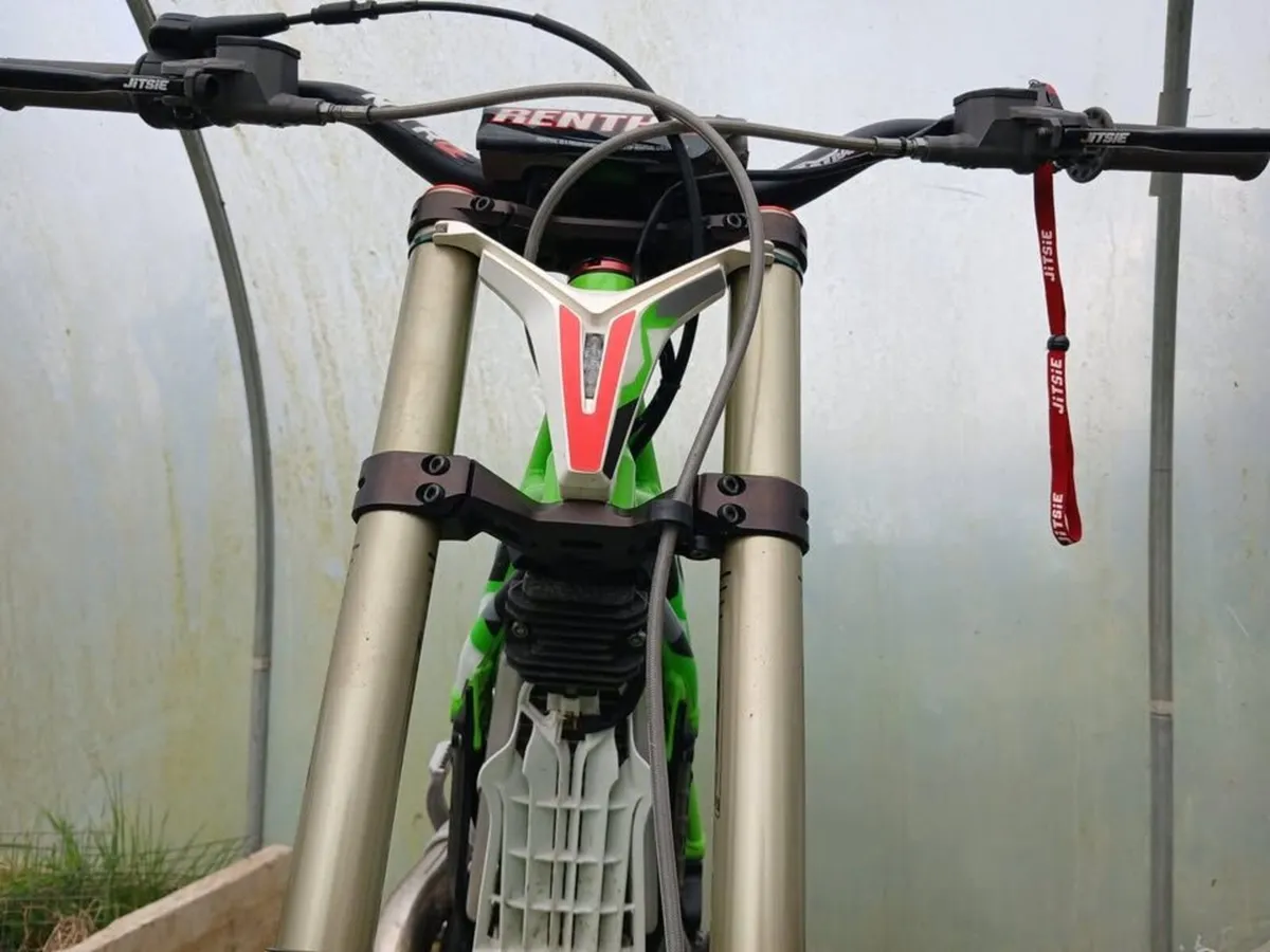 2022 Vertigo Nitro 300 Works Edition - Image 3