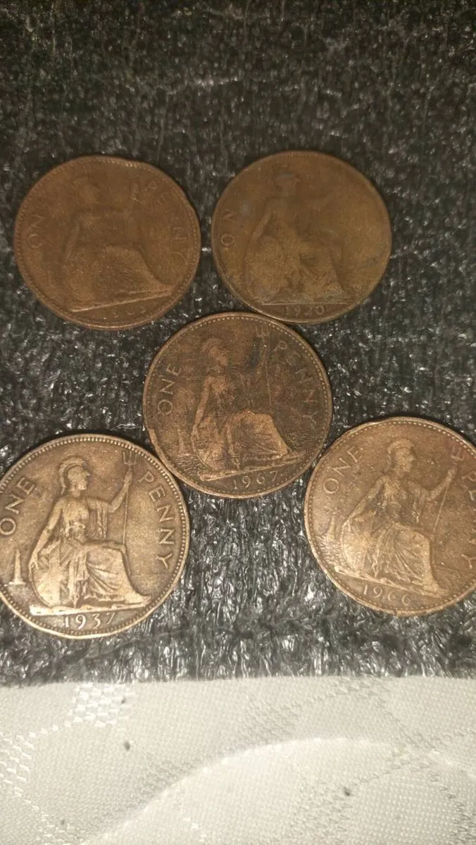 5 English Penny's for sale - Image 1