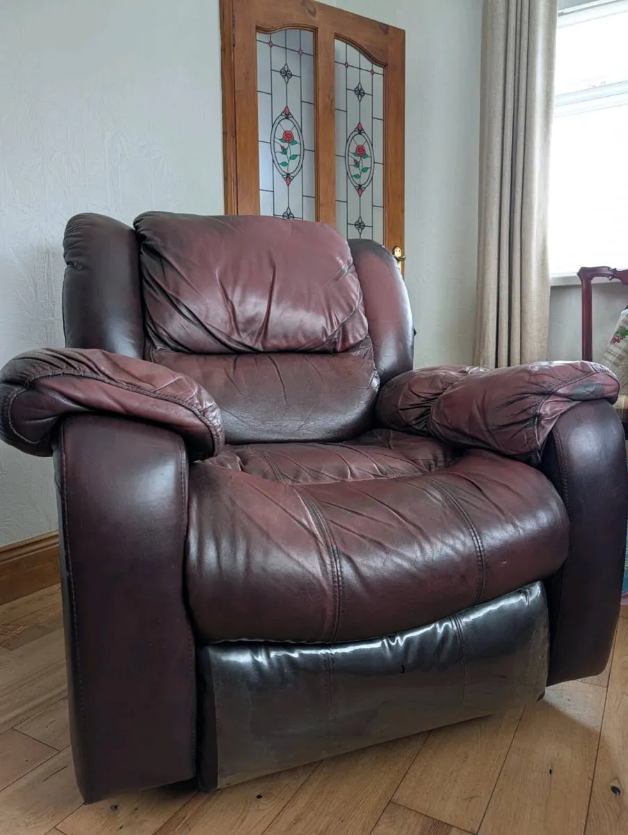 Sofa Couch Recliner - Image 3