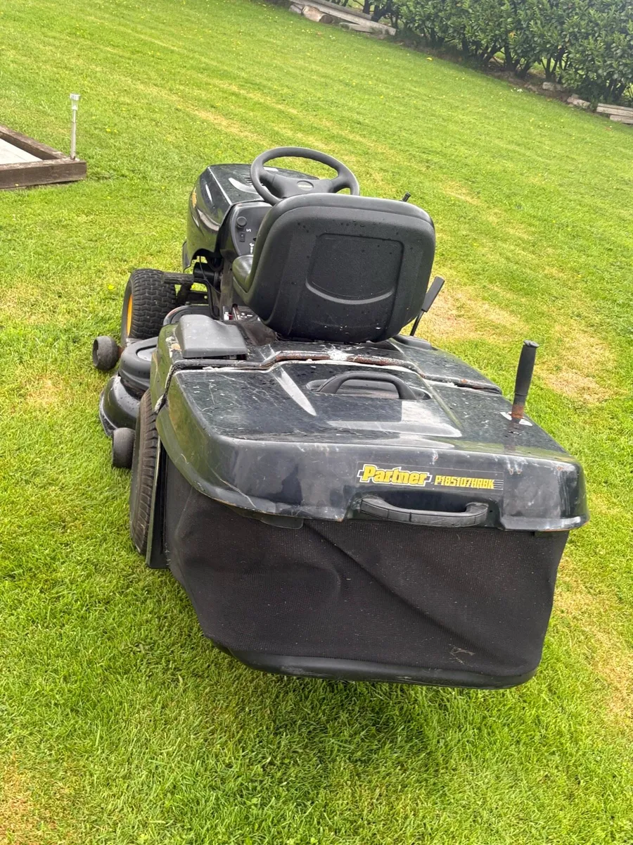 Partner ride on mower - Image 2