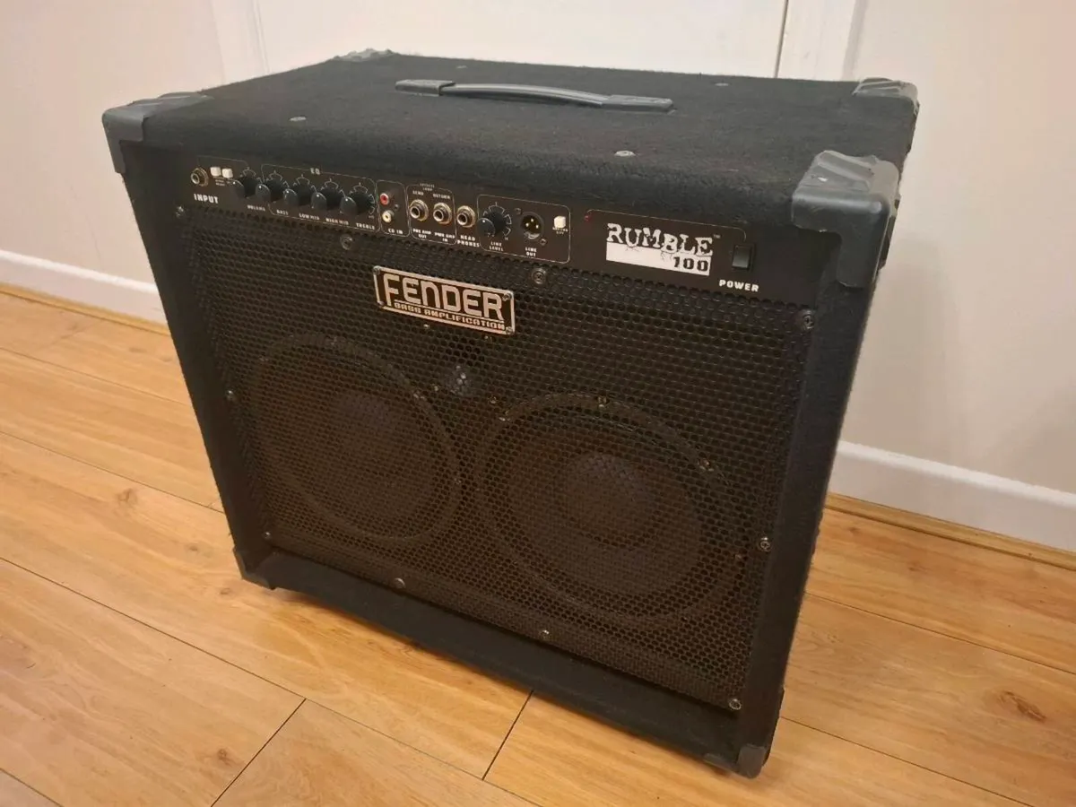 Fender Rumble 100 Bass Amplifier 2x10 Combo - Image 2