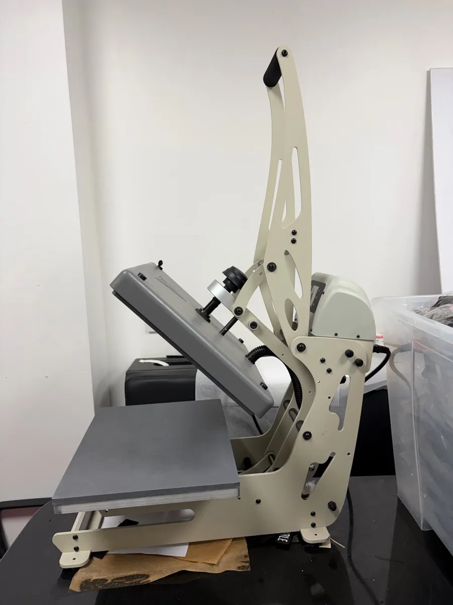 Hot Press Machine - Image 2