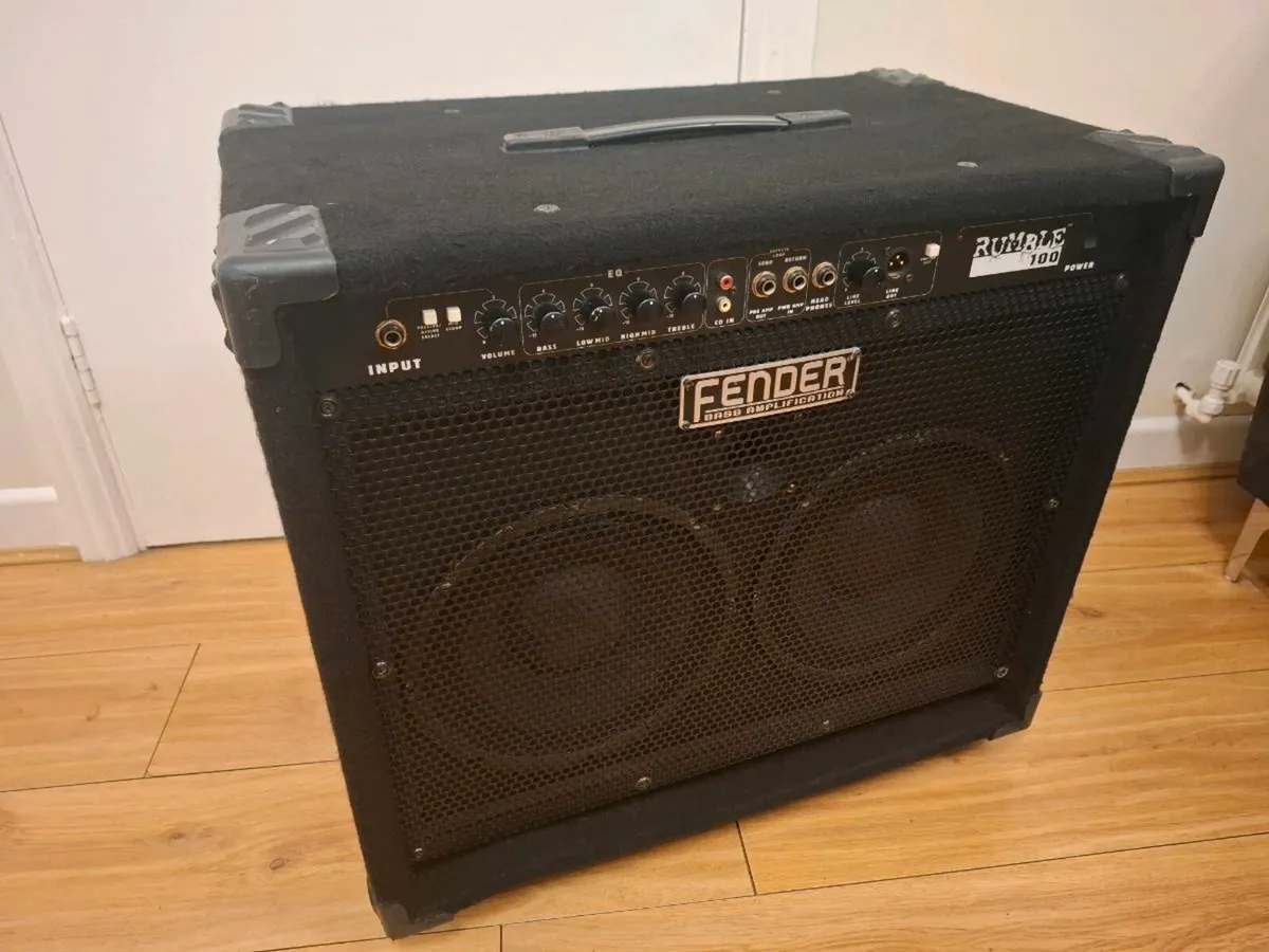 Fender Rumble 100 Bass Amplifier 2x10 Combo - Image 3