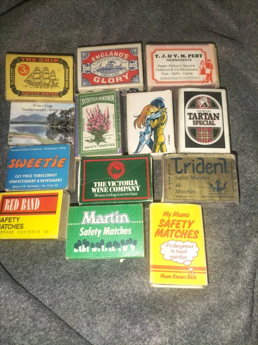 JOB LOT OF OLD VINTAGE MATCHBOXS - Image 1