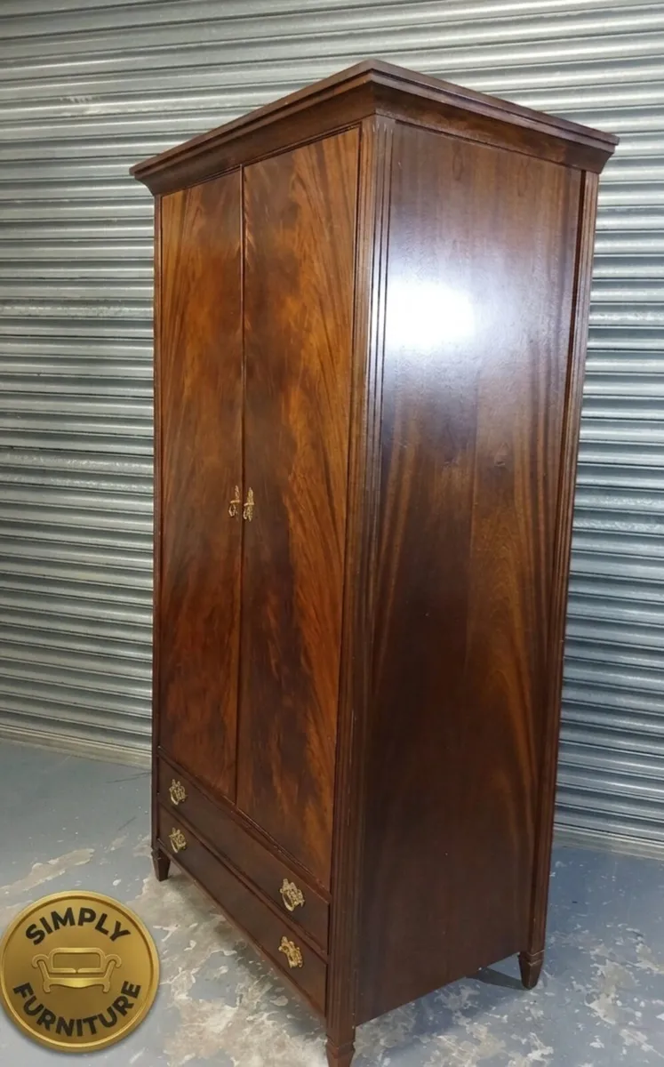 Solid wood Wardrobe - Image 1