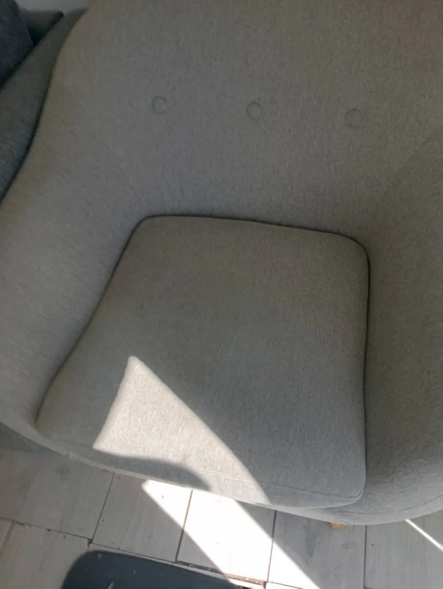 Arm chair - Image 4