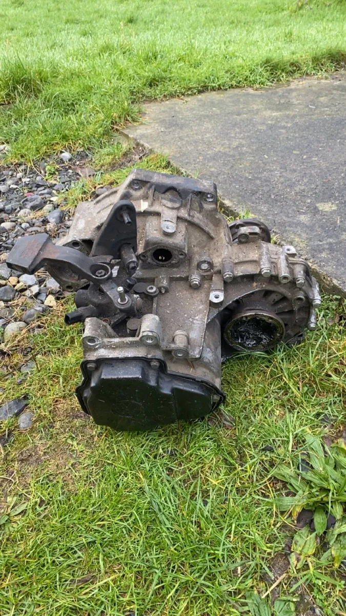 2.0TDI KJF 5 Speed Gearbox - Image 1