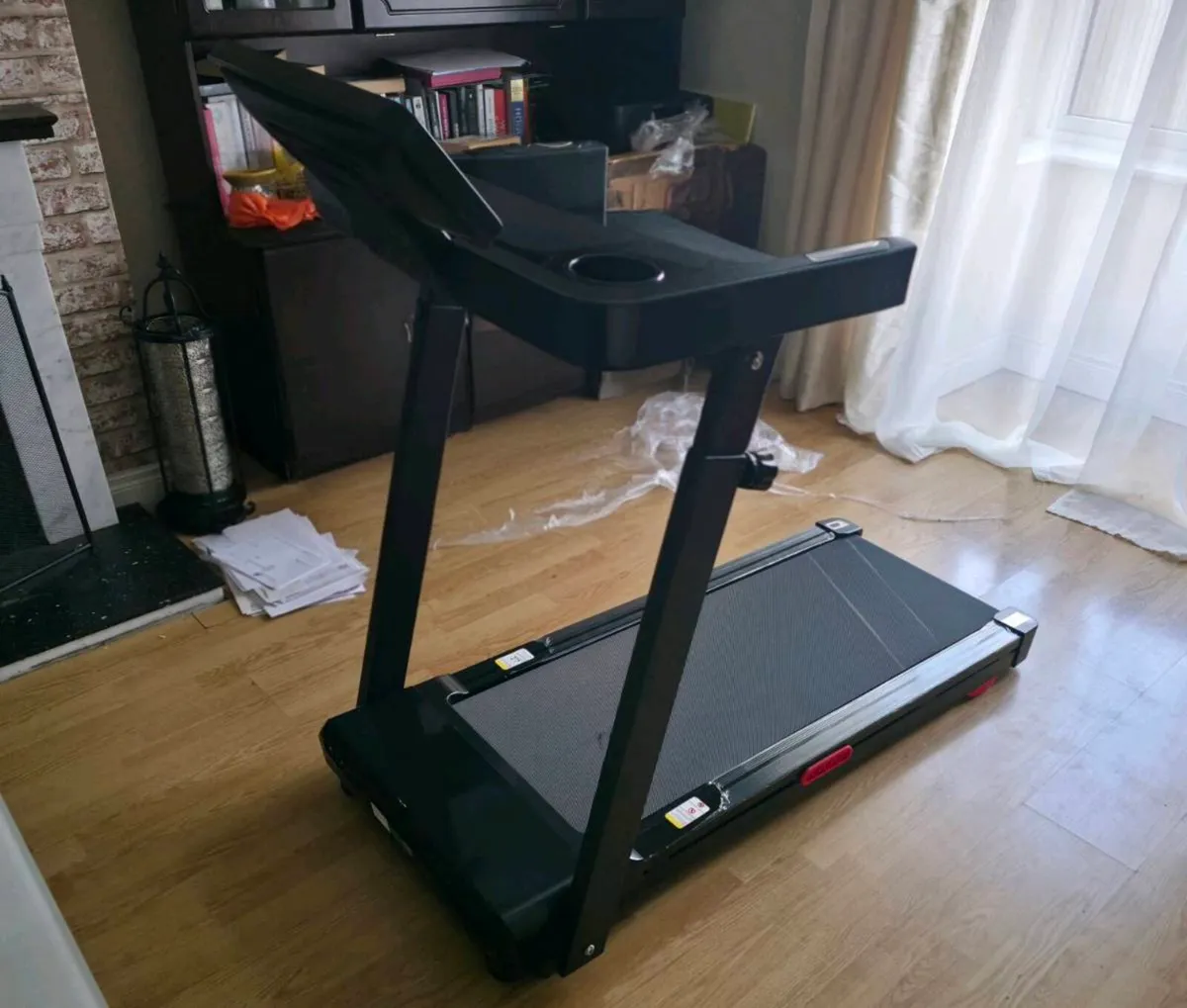 Treadmill Umay L10 Foldable , 20% Incline Treadmil - Image 2