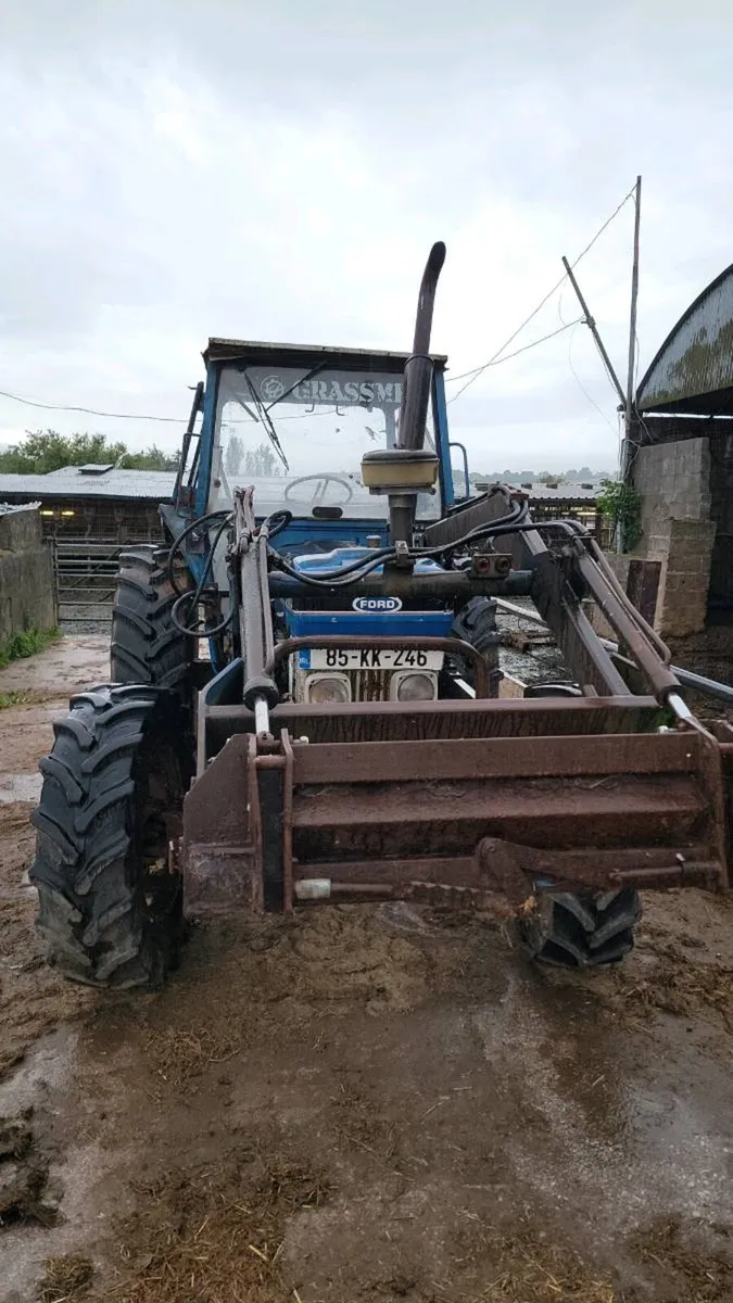 1985 Ford 7610 with Tanco Loader & Bucket - Image 2