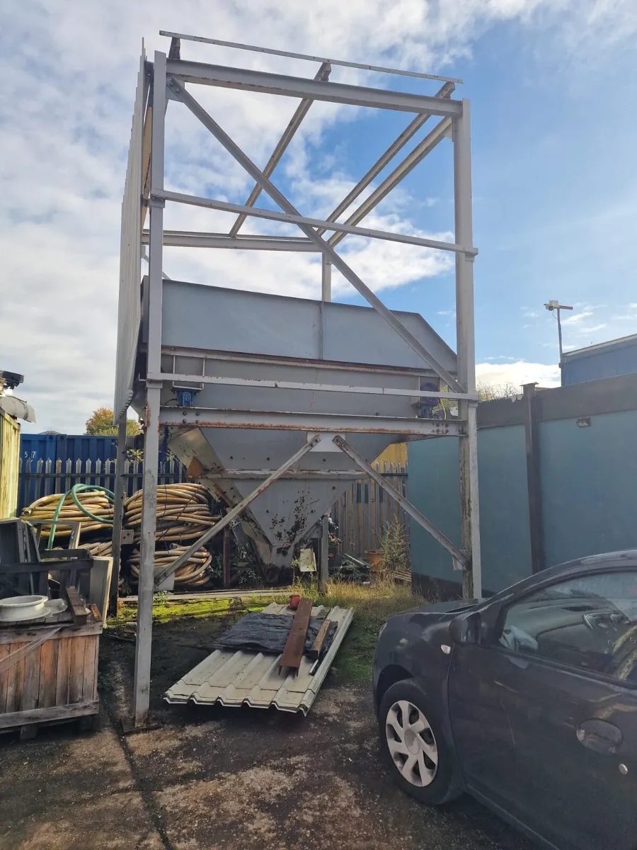20 Ton Loading Hopper - Image 1