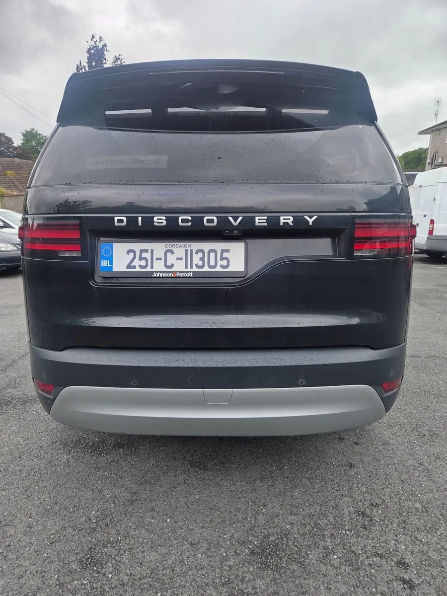 Land Rover Discovery 2025 - Image 4