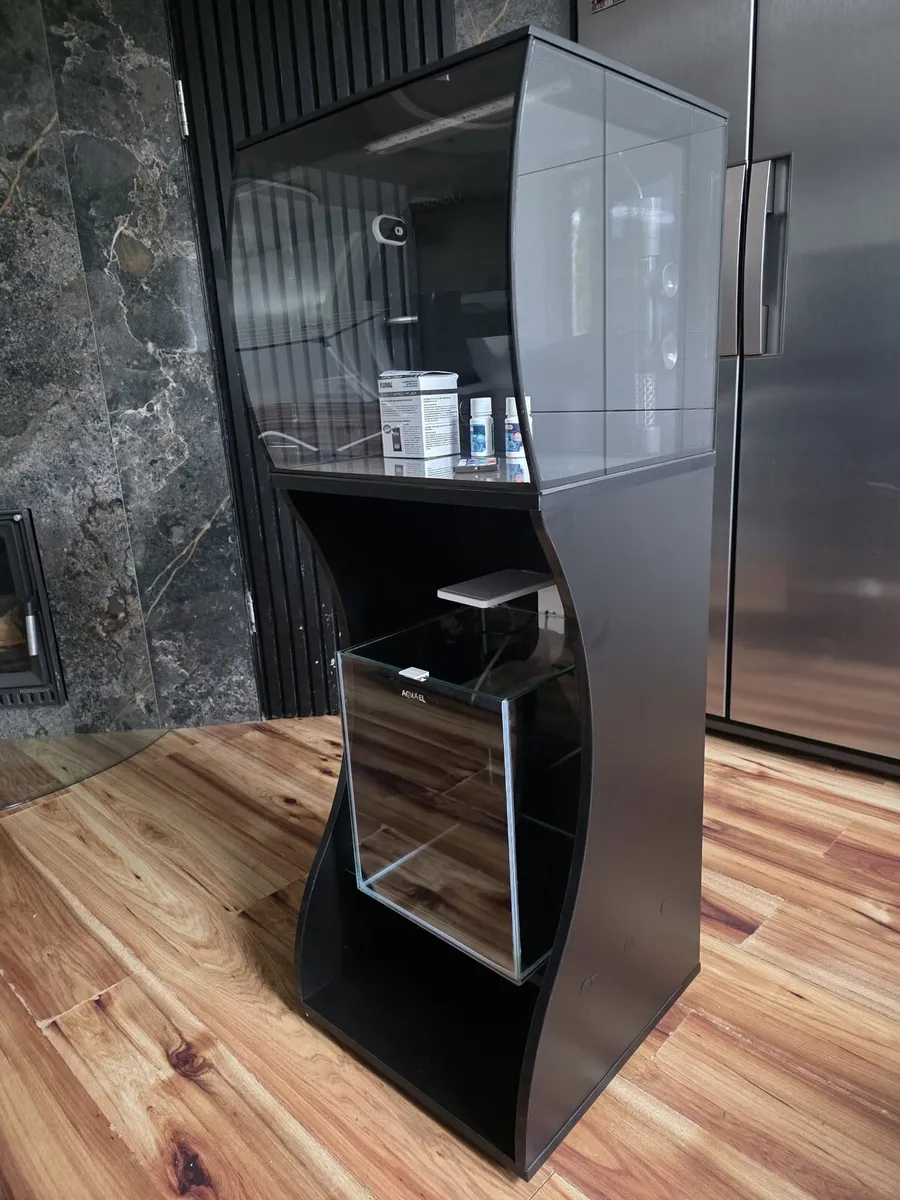 Aquarium tank - Image 1