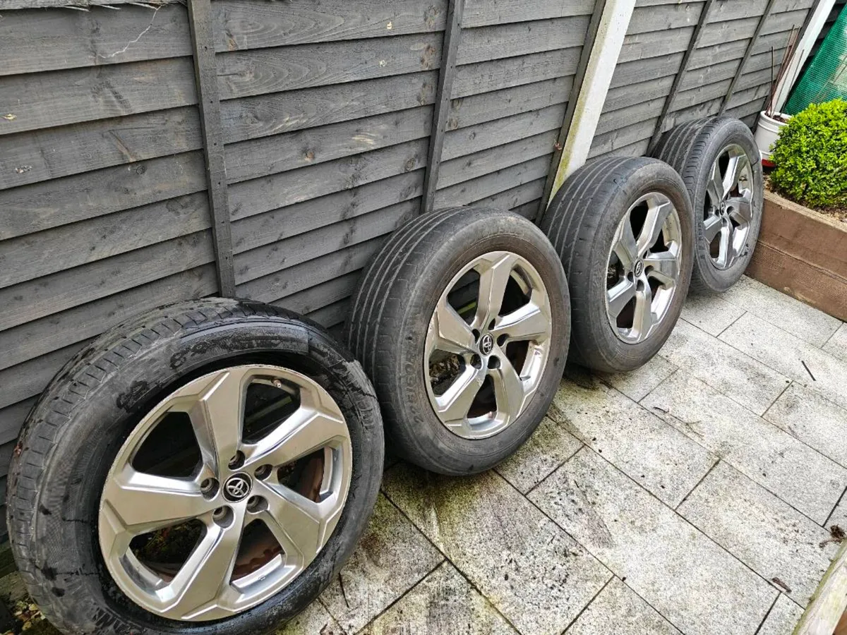 Toyota Rav 4 alloy wheels - Image 1