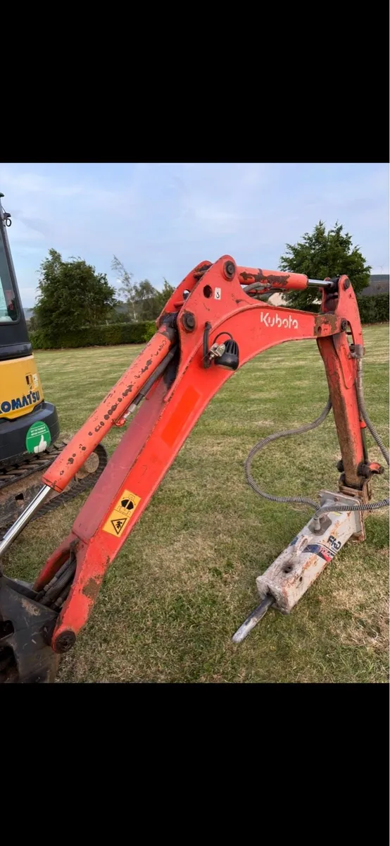 1.5 ton mini digger - Image 3