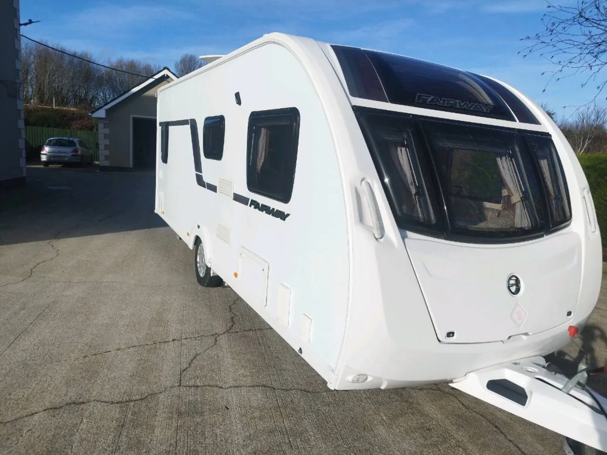 Swift 4 berth caravan - Image 2