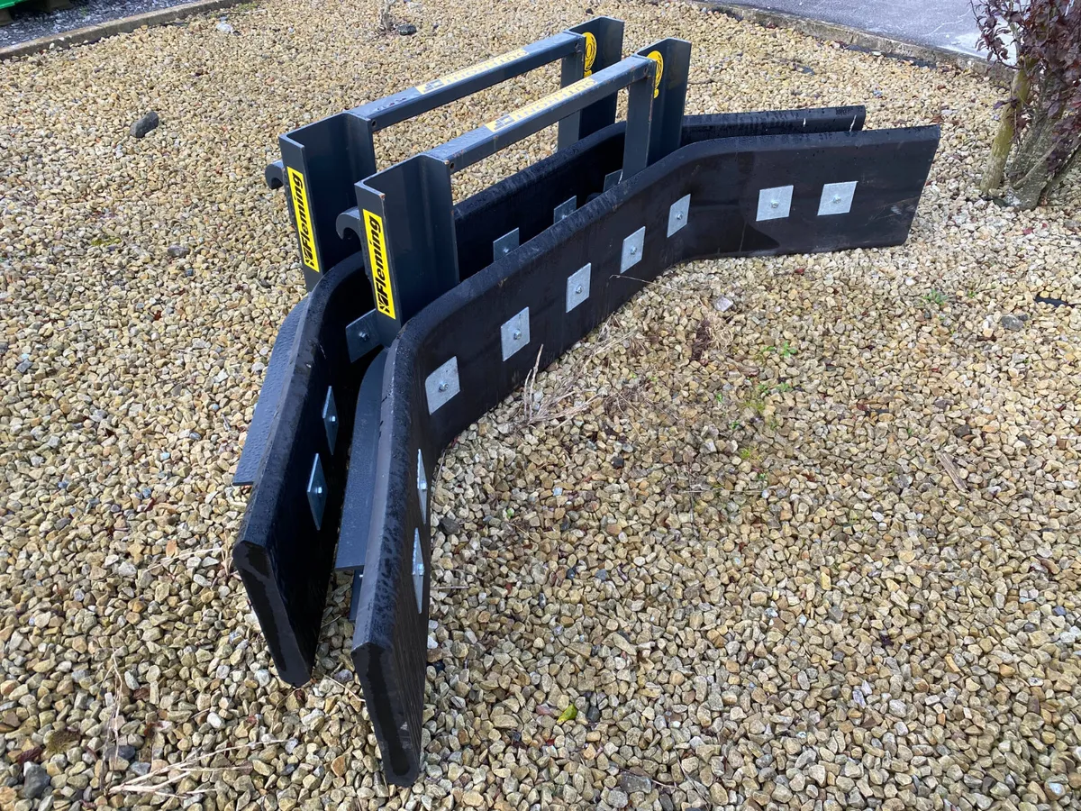 Fleming Yard Scrapers - Full Range - Image 3
