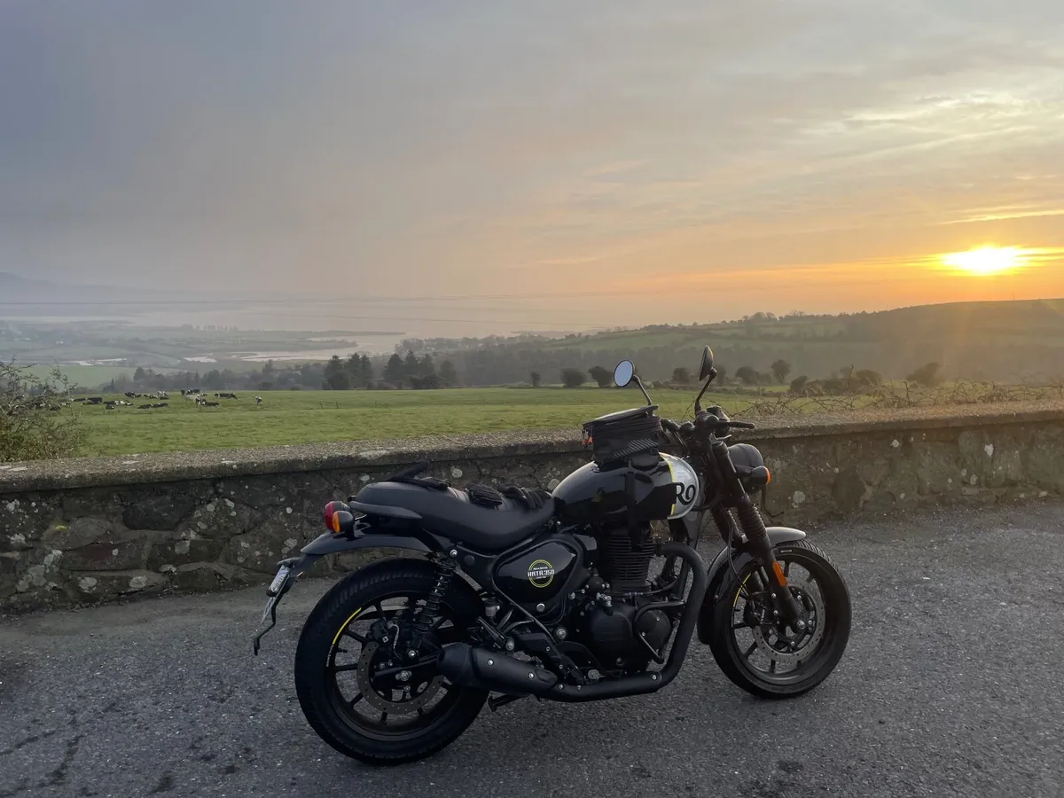 2024 ROYAL ENFIELD Hunter 350CC Low Mileage - Image 2