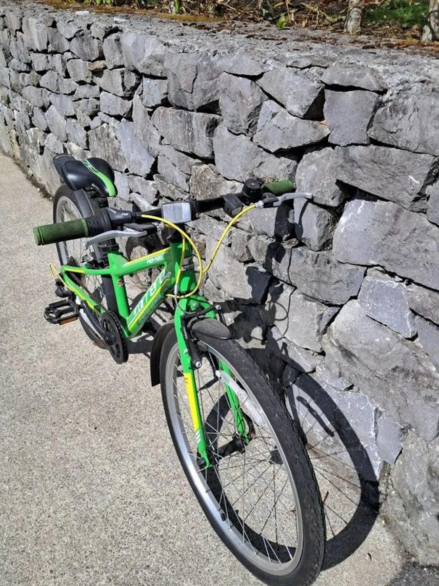 Carrera Abyss 24" Kids Bike - Image 3