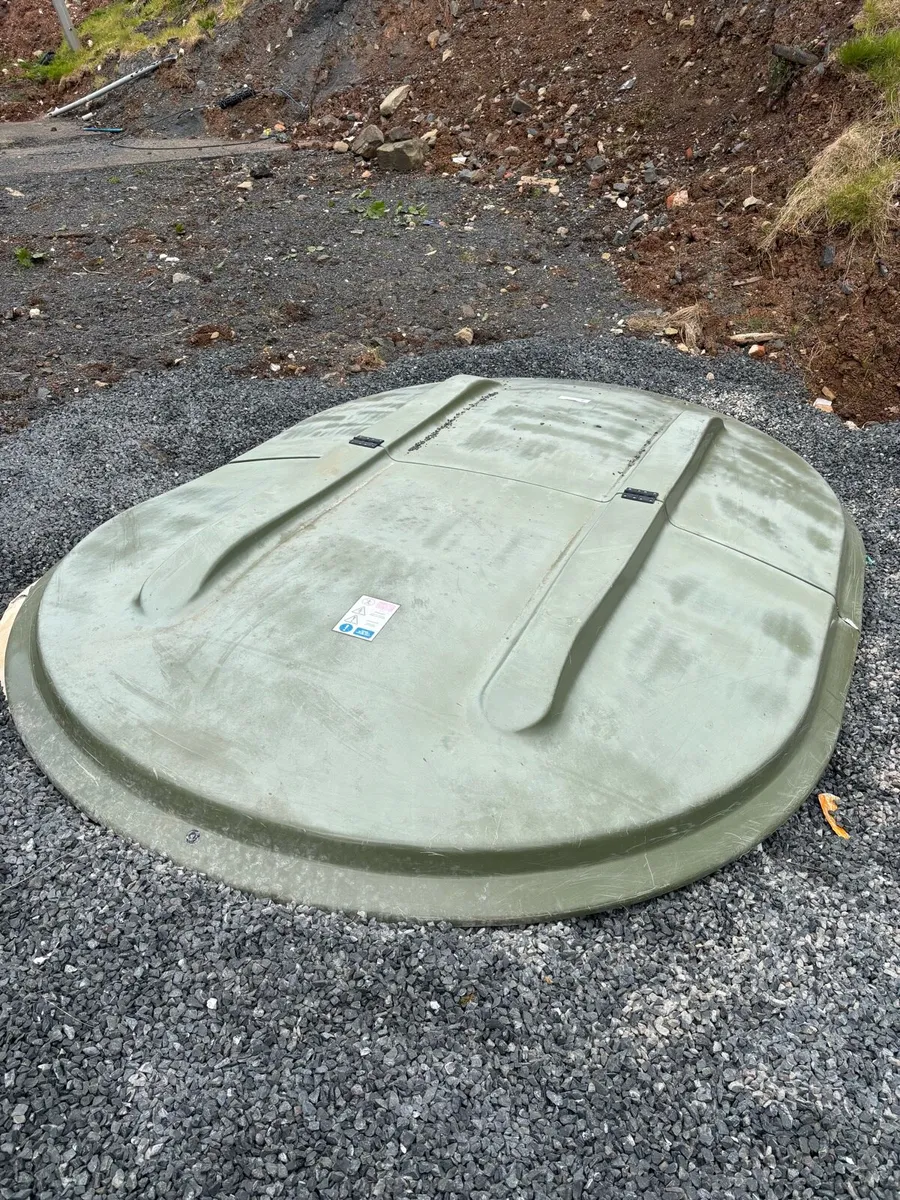 Septic tank - Image 1