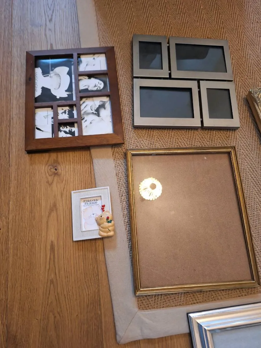 9 assorted picture frames - Image 2