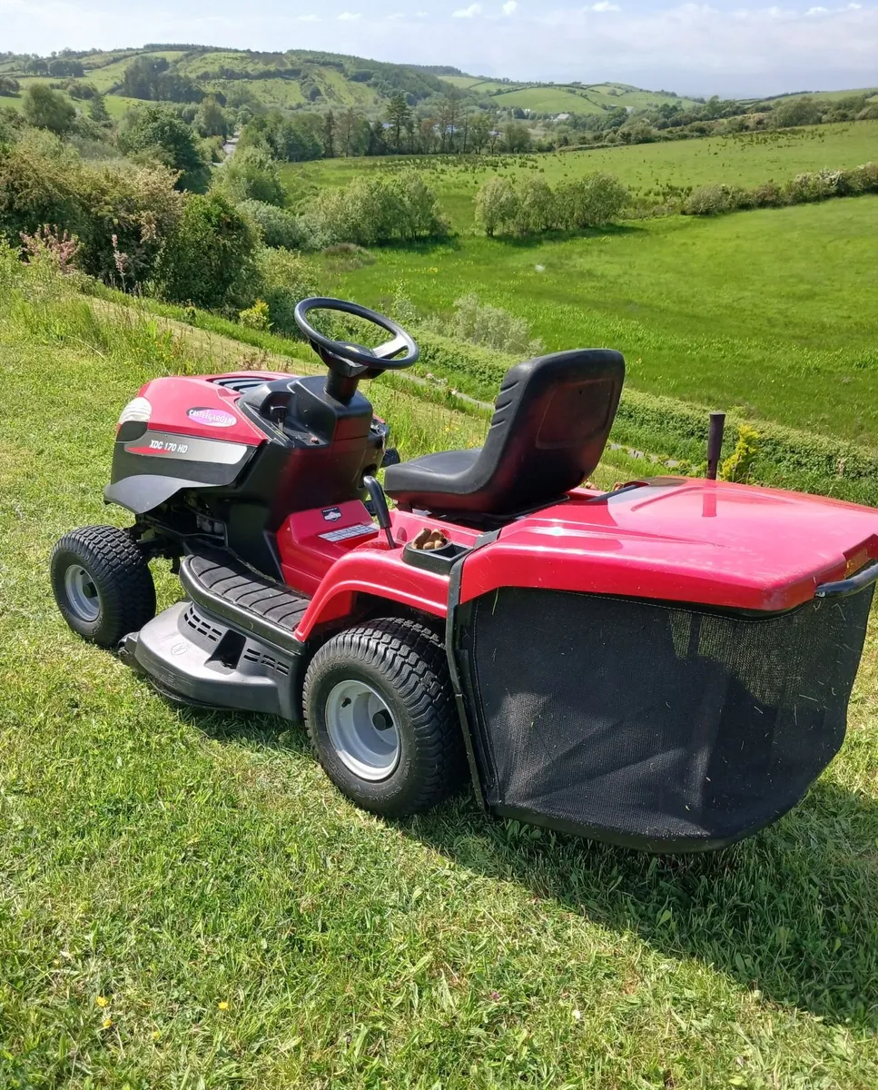 ​Castelgarden  98cm Hydrostatic Ride-On Lawnmower. - Image 1