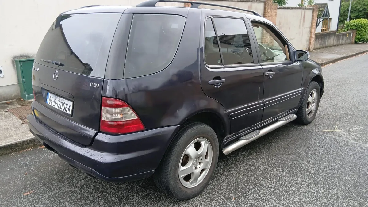 2004 mercedes ml270 crewcab automatic tax 10/26 - Image 4