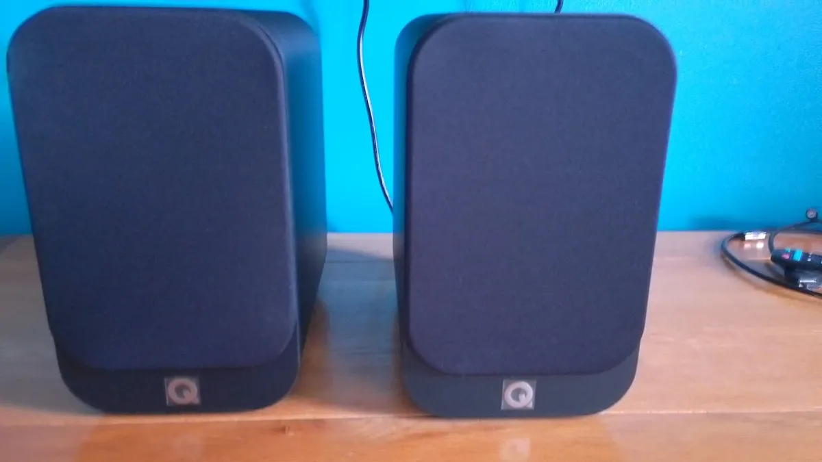 Q ACOUSTICS SPEAKERS - Image 2