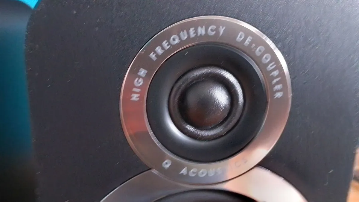 Q ACOUSTICS SPEAKERS - Image 3