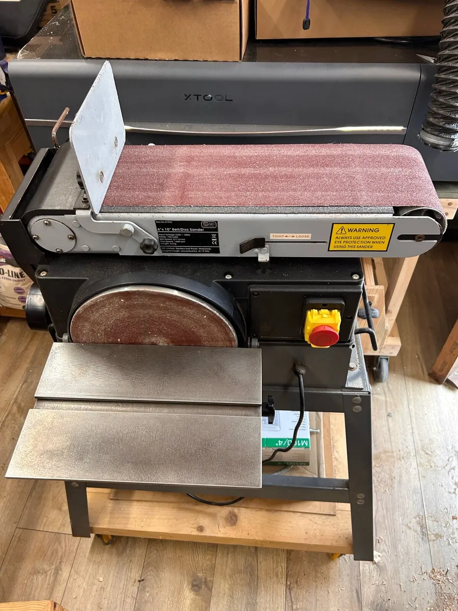 Belt sander - Image 1