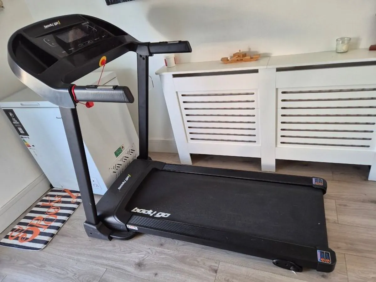 Treadmill - Image 1