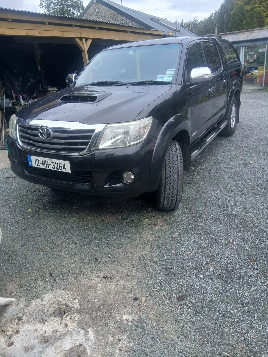 Toyota Hilux - Image 4