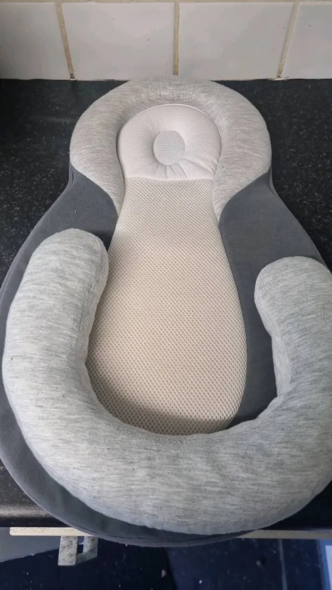 Baby Lounger - Image 1