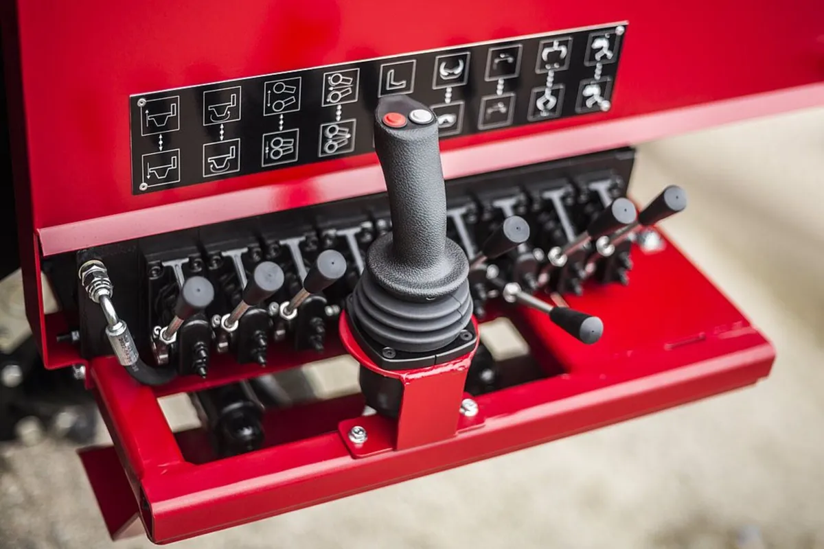 Hypro 450 XL Tractor Processor – Forestry Machine - Image 1